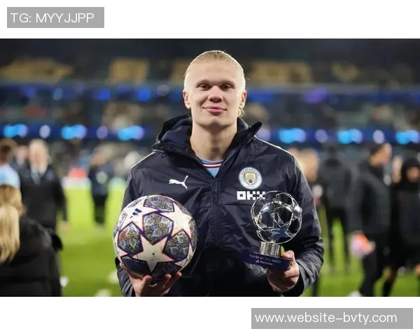 霍伊伦社媒庆祝梅开二度哈兰德调侃德布劳内喂他吃饼 霍伊伦社媒庆祝梅开二度哈兰德调侃德布劳内喂他吃饼